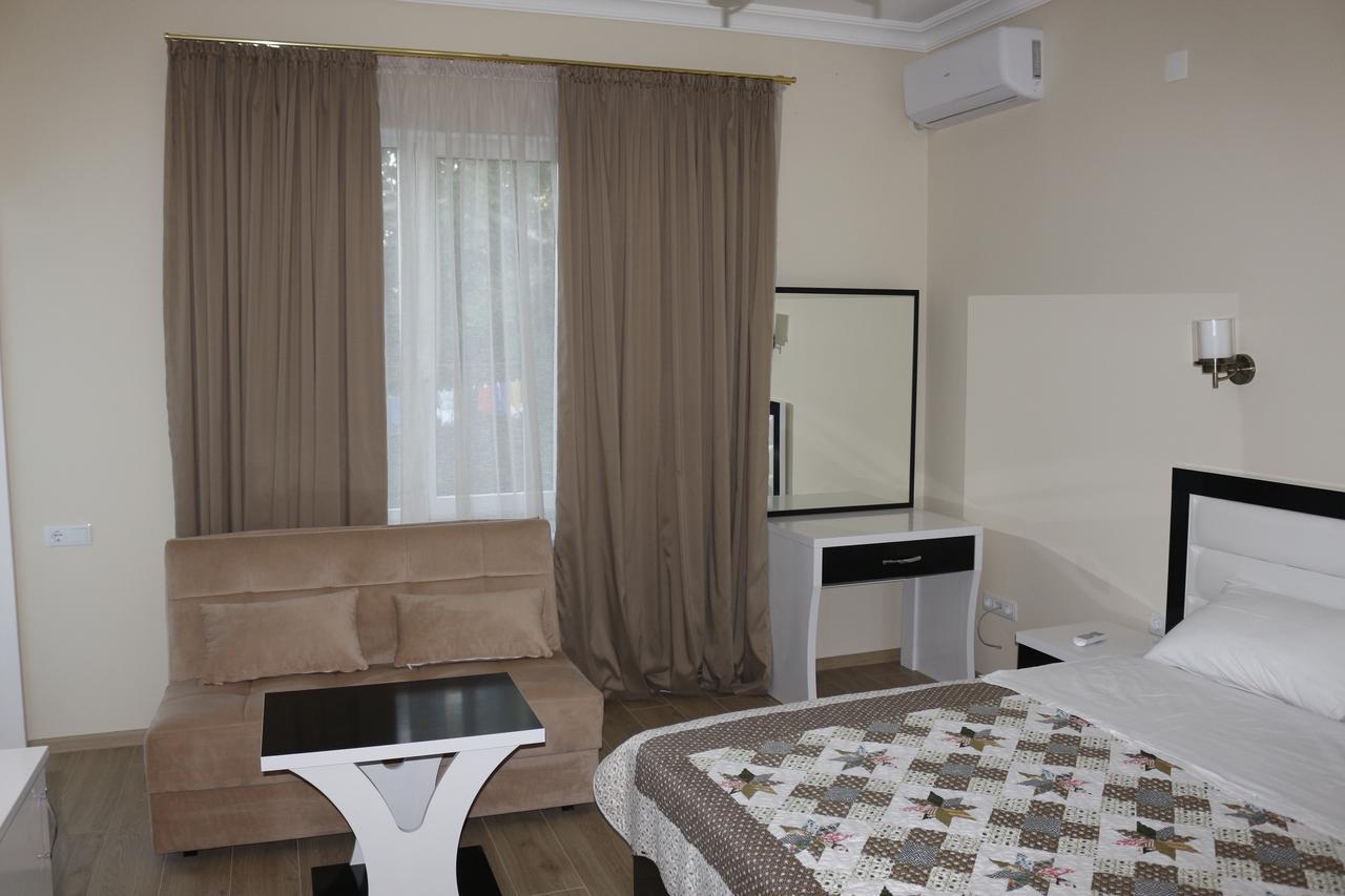 Guest House Sofia コブレチ エクステリア 写真